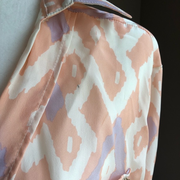 Line & Dot Print Wrap Front Blouse - Picture 4 of 5